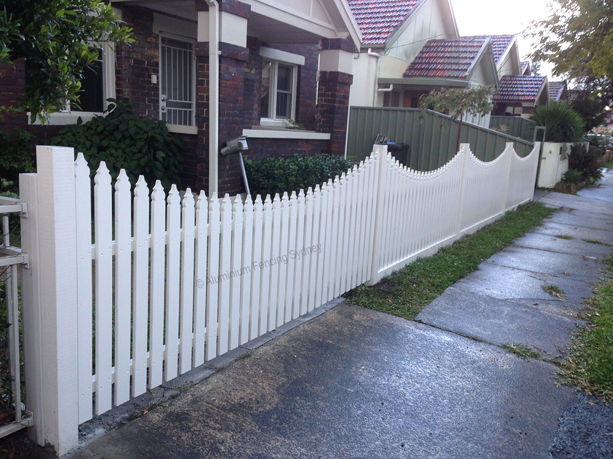 Picket fences photo gallery.