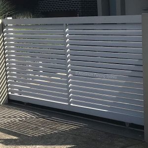 Aluminium Fencing Sydney horizontal louvres
