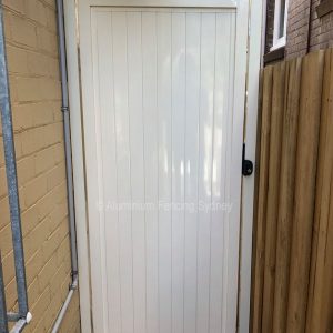Aluminium Fencing Sydney vertical slat no gaps gate