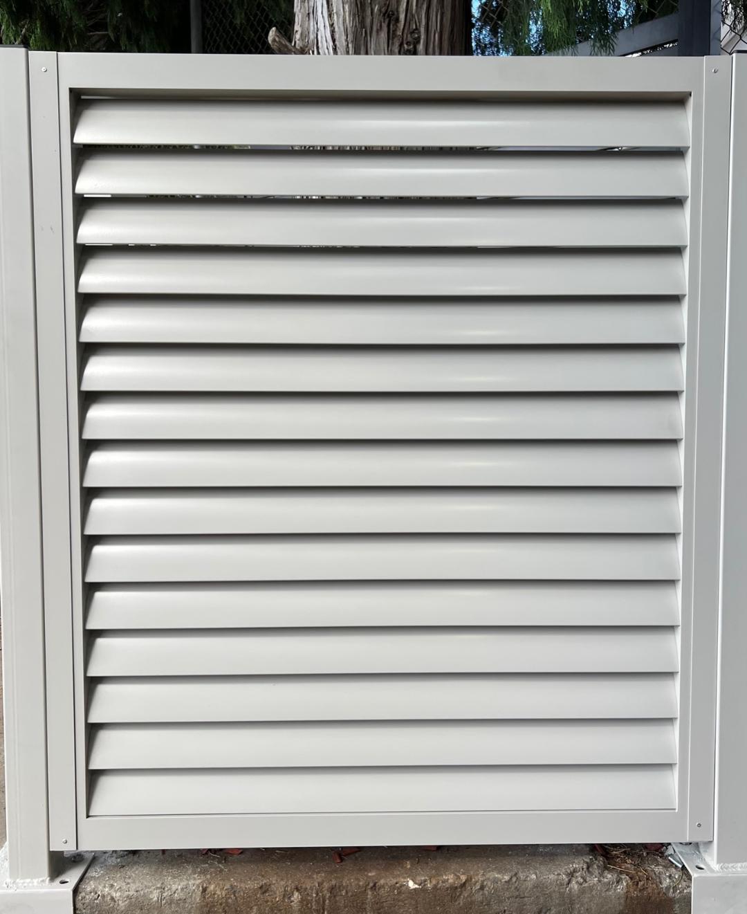 Aluminium Fencing Sydney - Horizontal louvres