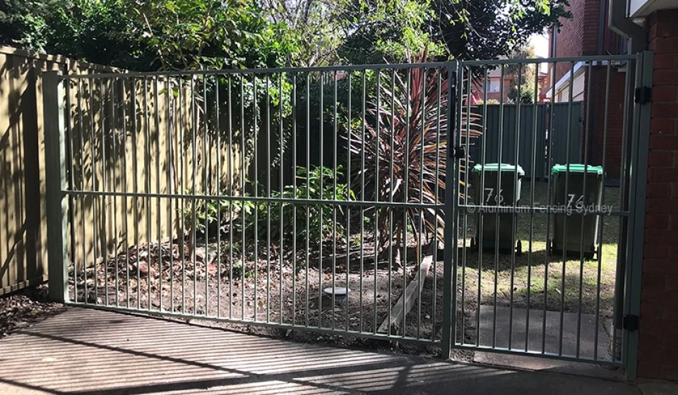 AFS difference between aluminium and steel fences