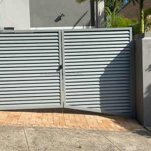 Aluminium Fencing Sydney - Horizontal louvres double security gates